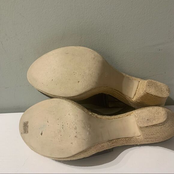 Barnes New York navy criss cross block heels - Picture 6 of 7